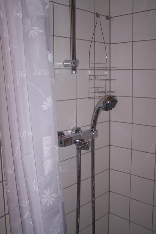 Salomony Chambre D'Hotes Marcols-les-Eaux 객실 사진