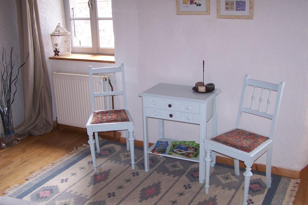 Salomony Chambre D'Hotes Marcols-les-Eaux 객실 사진