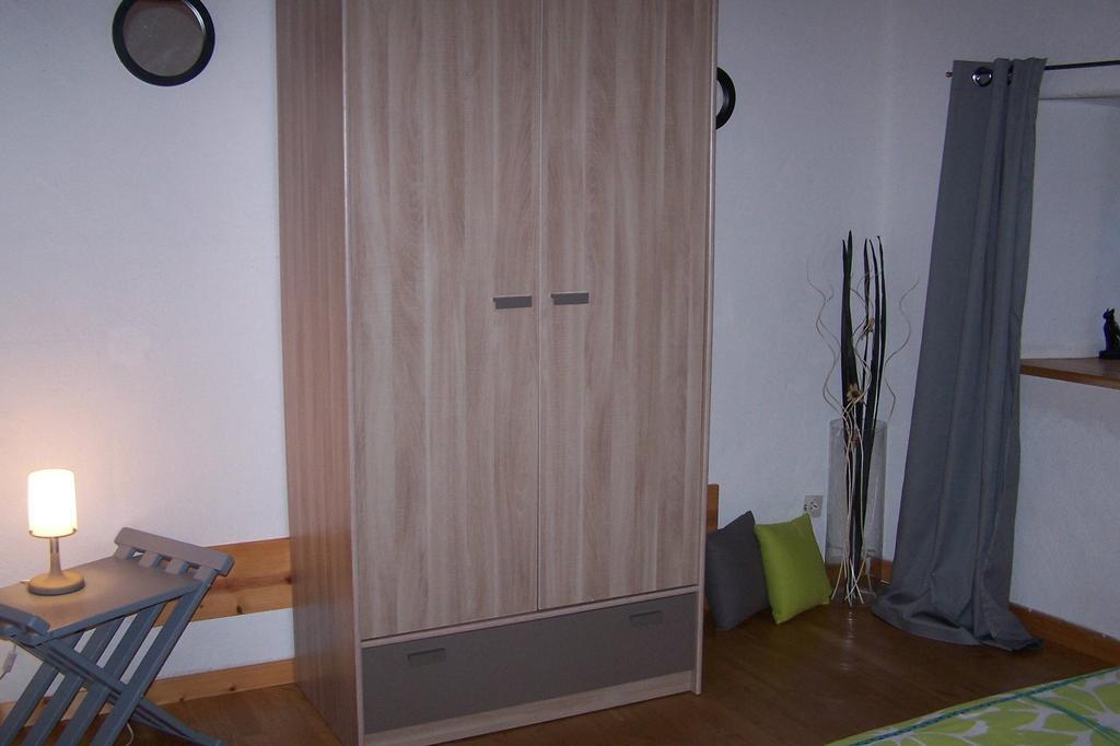 Salomony Chambre D'Hotes Marcols-les-Eaux 객실 사진